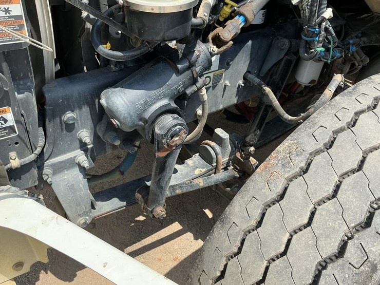 2020-peterbilt-337-image-31