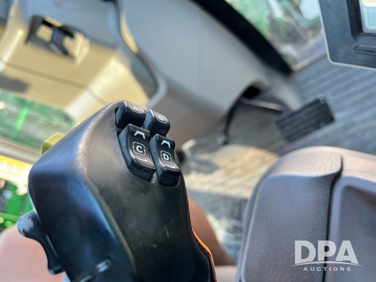 2019-john-deere-r4045-image-94
