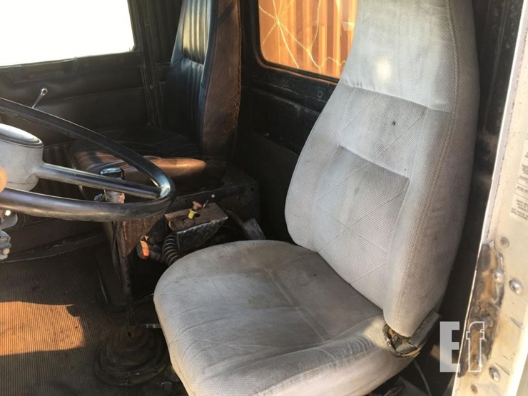 1995-kenworth-t600-image-7