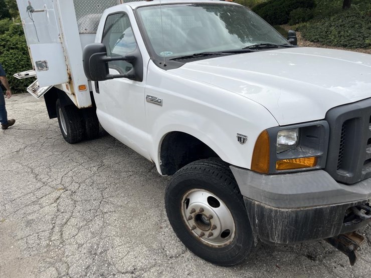 2005-ford-f350-image-18