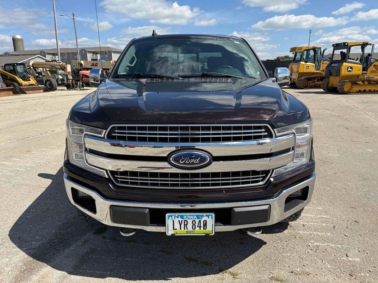 2020-ford-f150-lariat-image-8