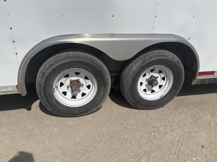 #1311-•-arising-industries-approx-30'-enclosed-trailer-image-15