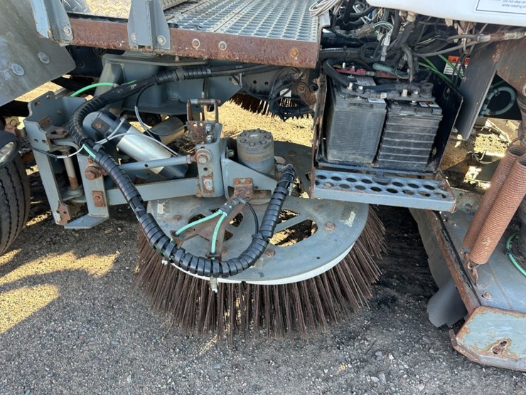 2003-sterling-sc8000-image-30