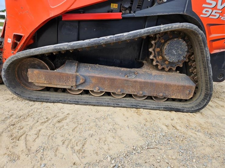 kubota-svl95-2s-image-18