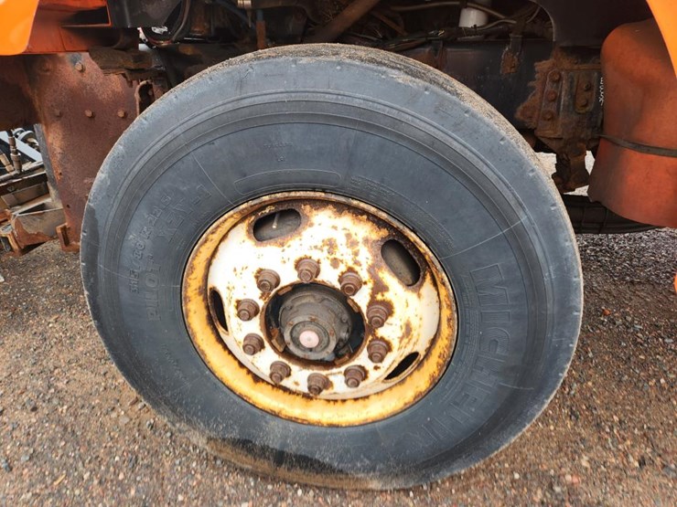 #1648-•-sterling-single-axle-patrol-truck-image-78