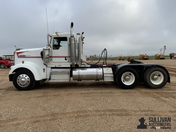 2003-kenworth-w900-image-8