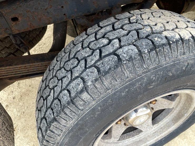 1999-gmc-2500-image-104