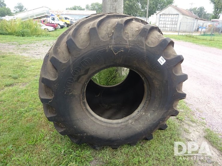 good-year-flotation-tire-(pz13889)-image-6