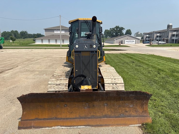 2021-deere-550k-lgp-image-8