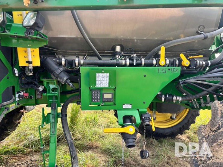 2025-john-deere-616r-image-42