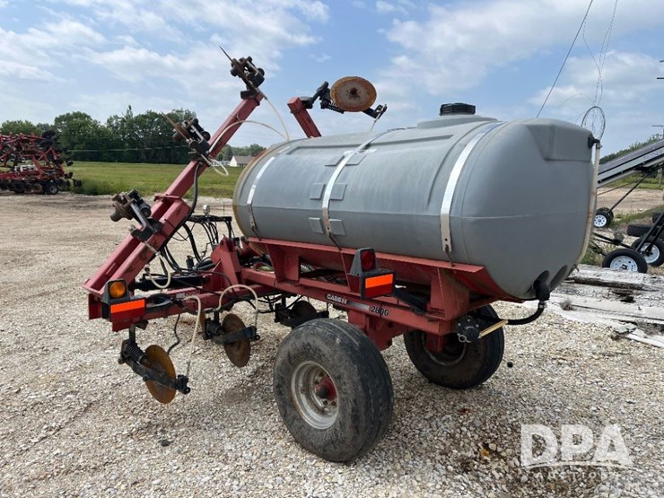case-ih-2800-image-7