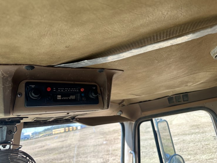 #32159-•-1984-international-co9670-sleeper-truck-tractor-vin:-1hsrdjwr0ehb13117-image-63
