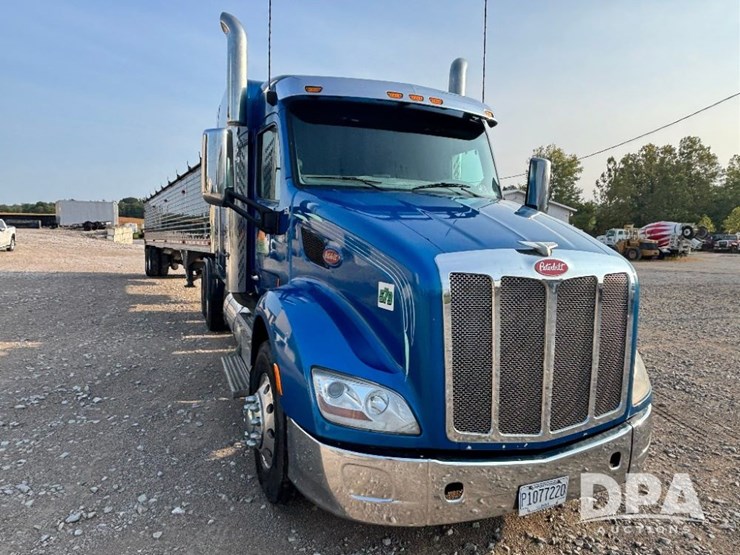 2015-peterbilt-579-image-4