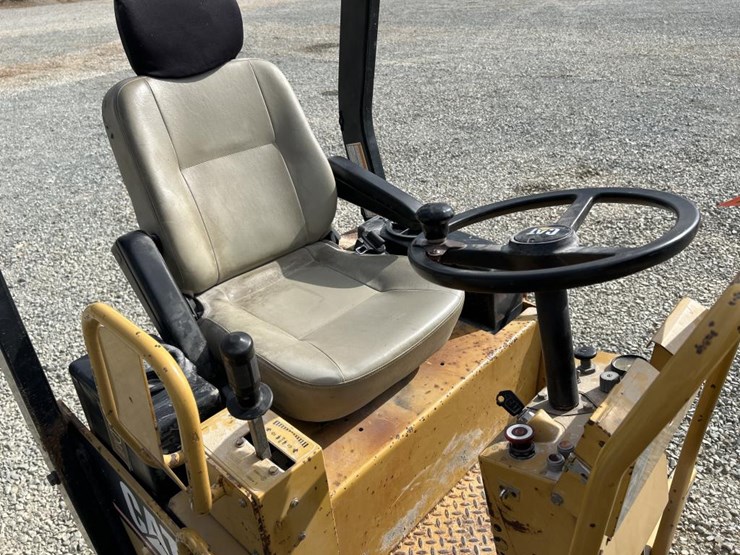caterpillar-cb-224c-image-43