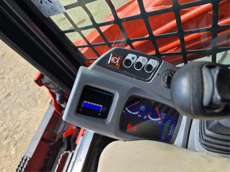 kubota-svl95-2s-image-17