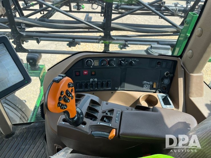 2014-john-deere-4730-image-61