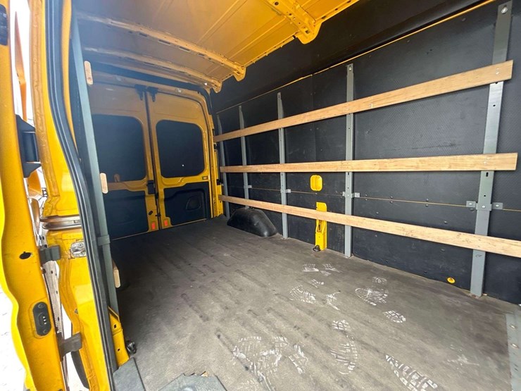 2020-ford-transit-image-22