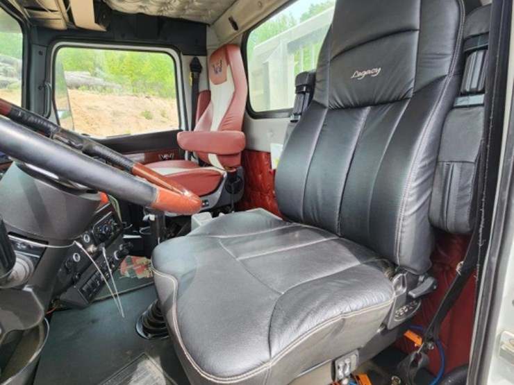 2019-western-star-4900sf-image-72