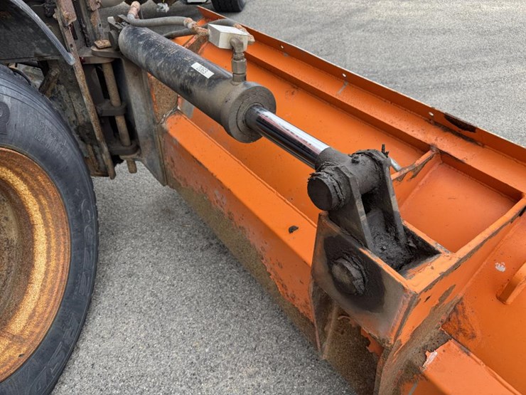 #1084-•-2006-sterling-tandem-axle-patrol-truck-image-42
