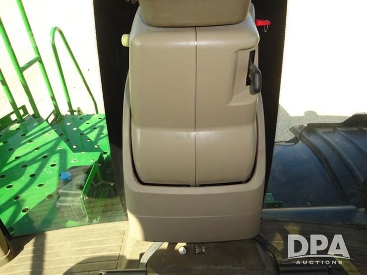 2021-john-deere-f4365-image-134