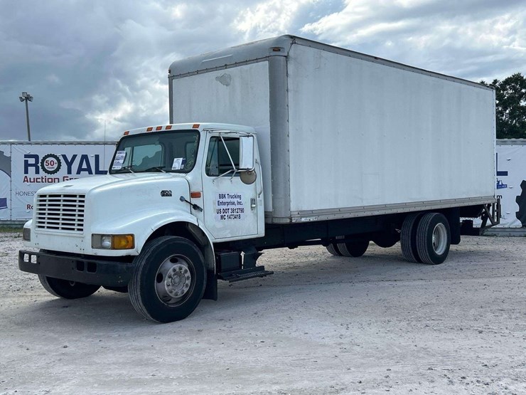 2000-international-4700-image-2