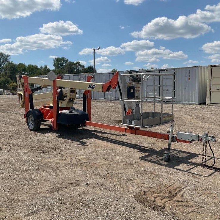 2012 JLG T500J