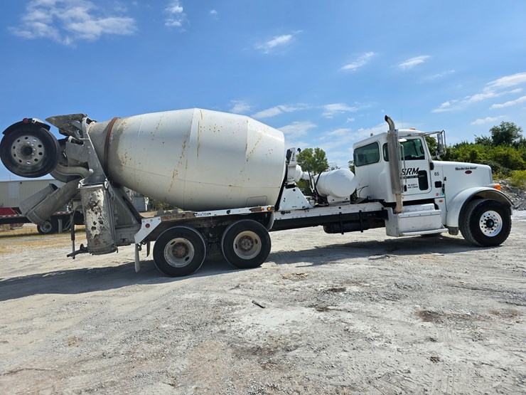 2014-peterbilt-365-image-35