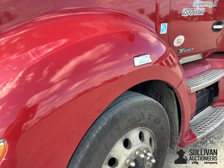 2020-kenworth-t680-image-18