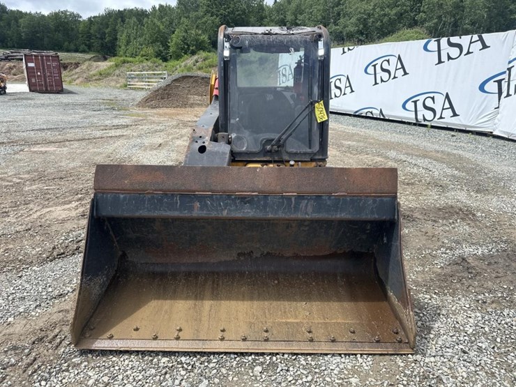 2010-jcb-180-image-8
