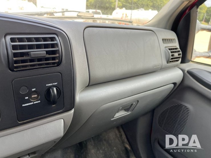 2006-ford-f350-xlt-image-46