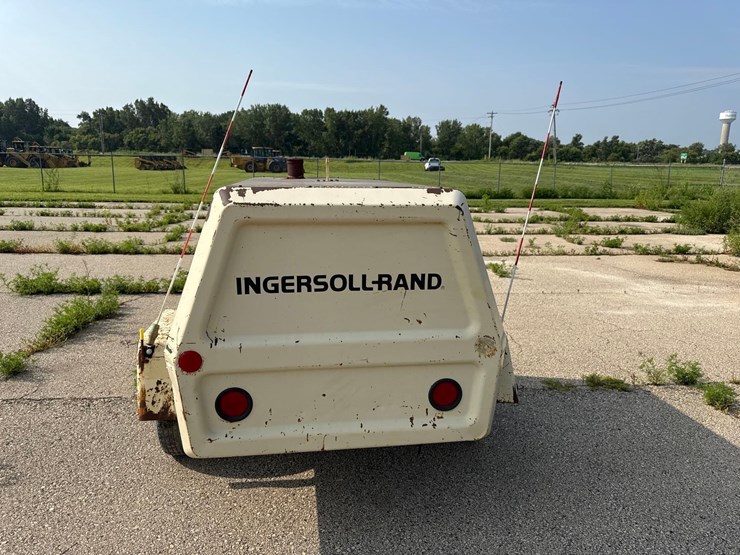 ingersoll-rand-125-cfm-image-2