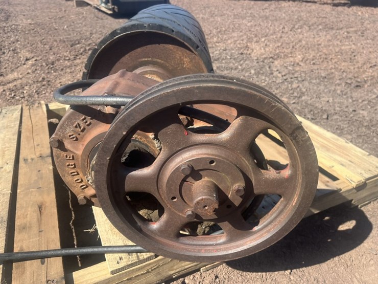 #1566-•-approx-26"-belt-roller-image-7