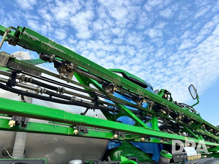2025-john-deere-616r-image-85