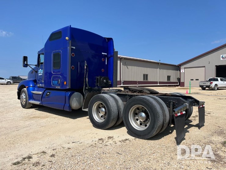 2013-kenworth-t660-image-15