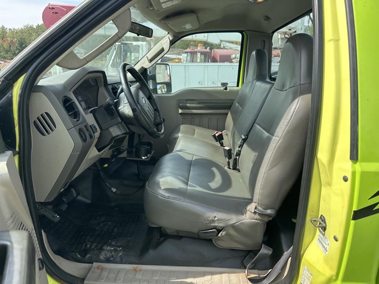 2010-ford-f250-image-28