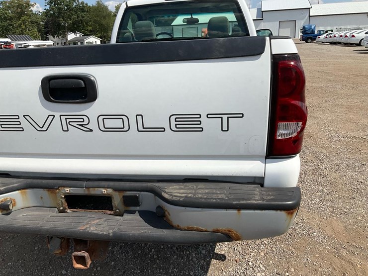 2006-chevrolet-k1500-image-31