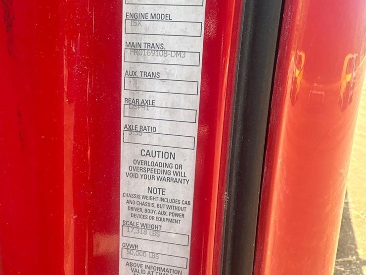 2010-peterbilt-387-image-13