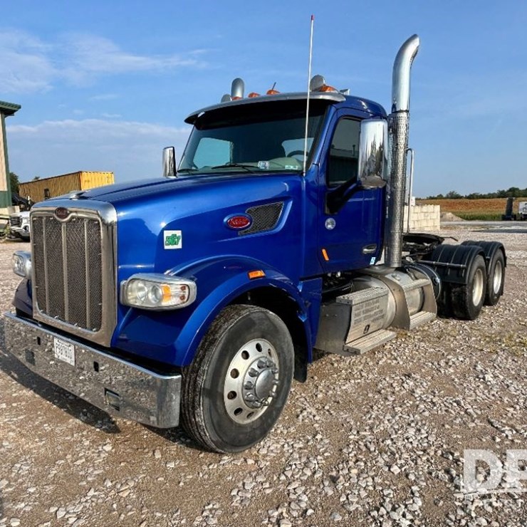 2019 PETERBILT 567