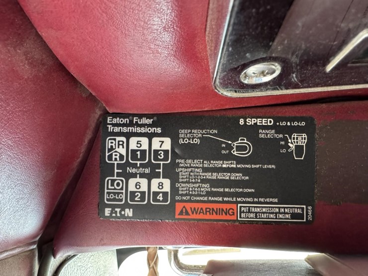 1995-peterbilt-359-image-59