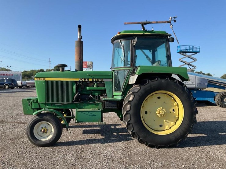 1979-john-deere-4430-image-2