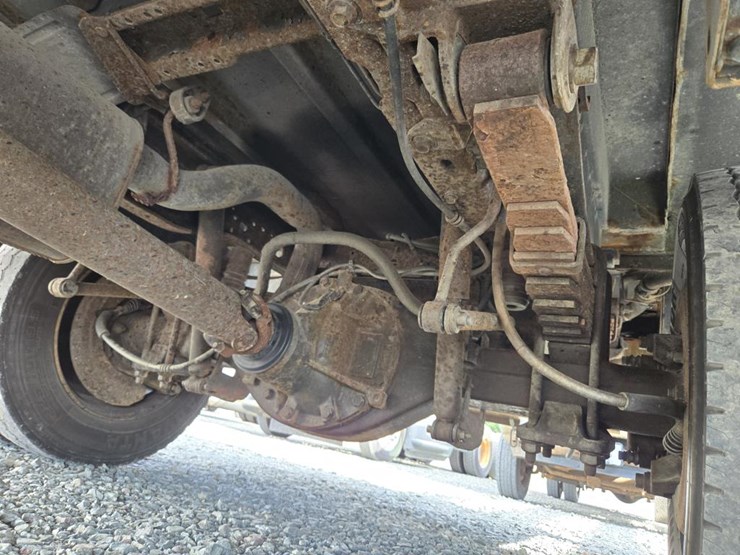 2006-ford-f550-image-35