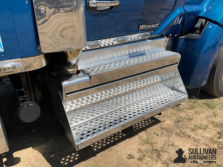 2019-kenworth-w990-image-19