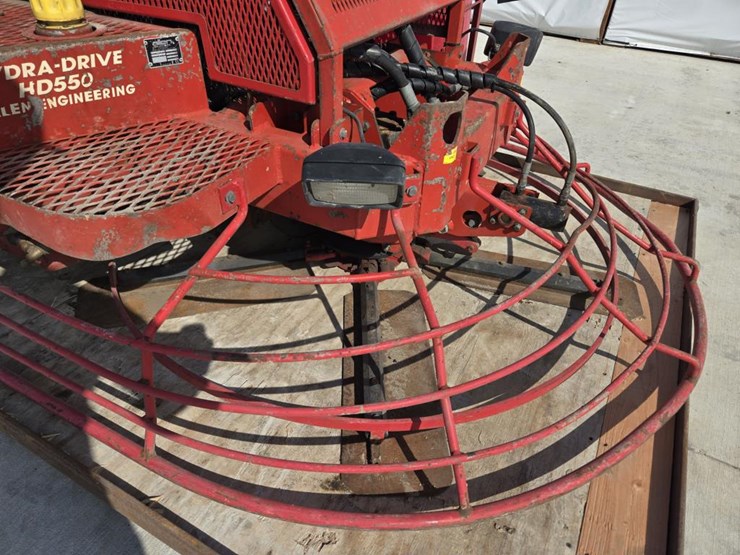 kubota-v3300t-image-9