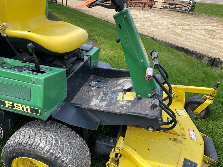 john-deere-f911-image-17
