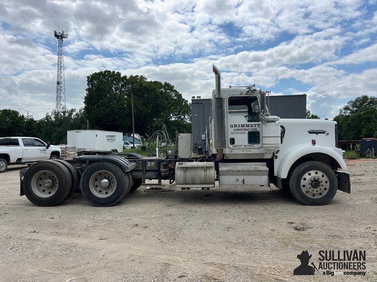 2003-kenworth-w900-image-4