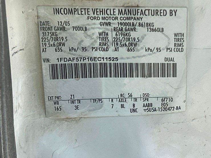 2006-ford-f550-image-1