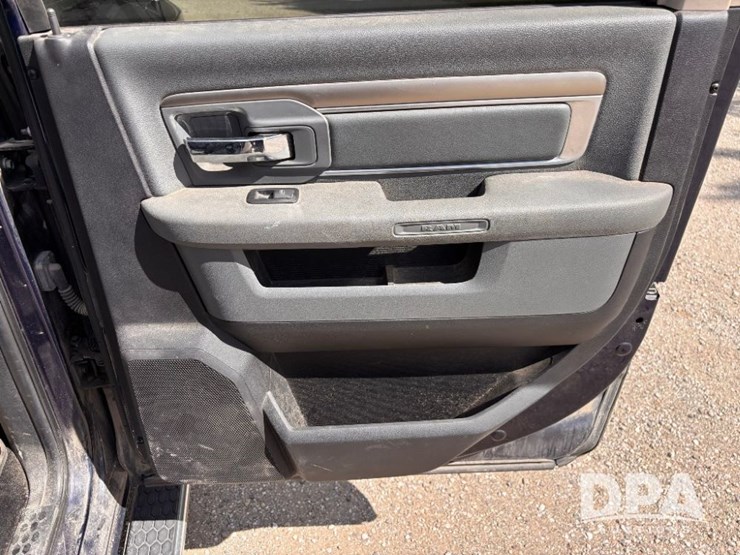 2016-dodge-ram-1500-image-60