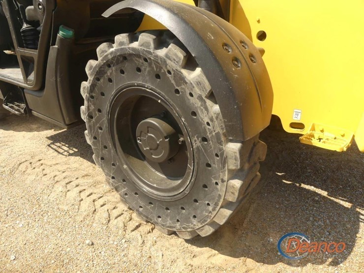 2017-jcb-510-56-image-4