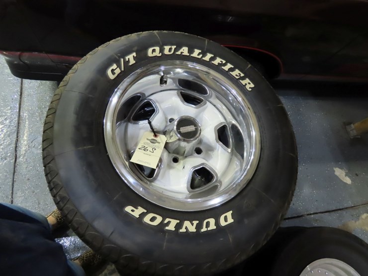 1970's-oldsmobile-rallye-rims-in-white-image-1