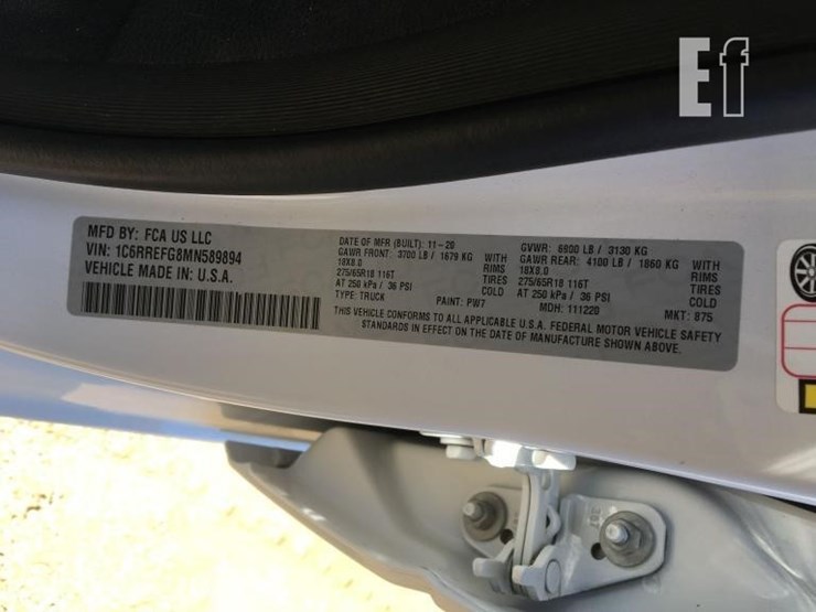2021-ram-1500-big-horn-image-14